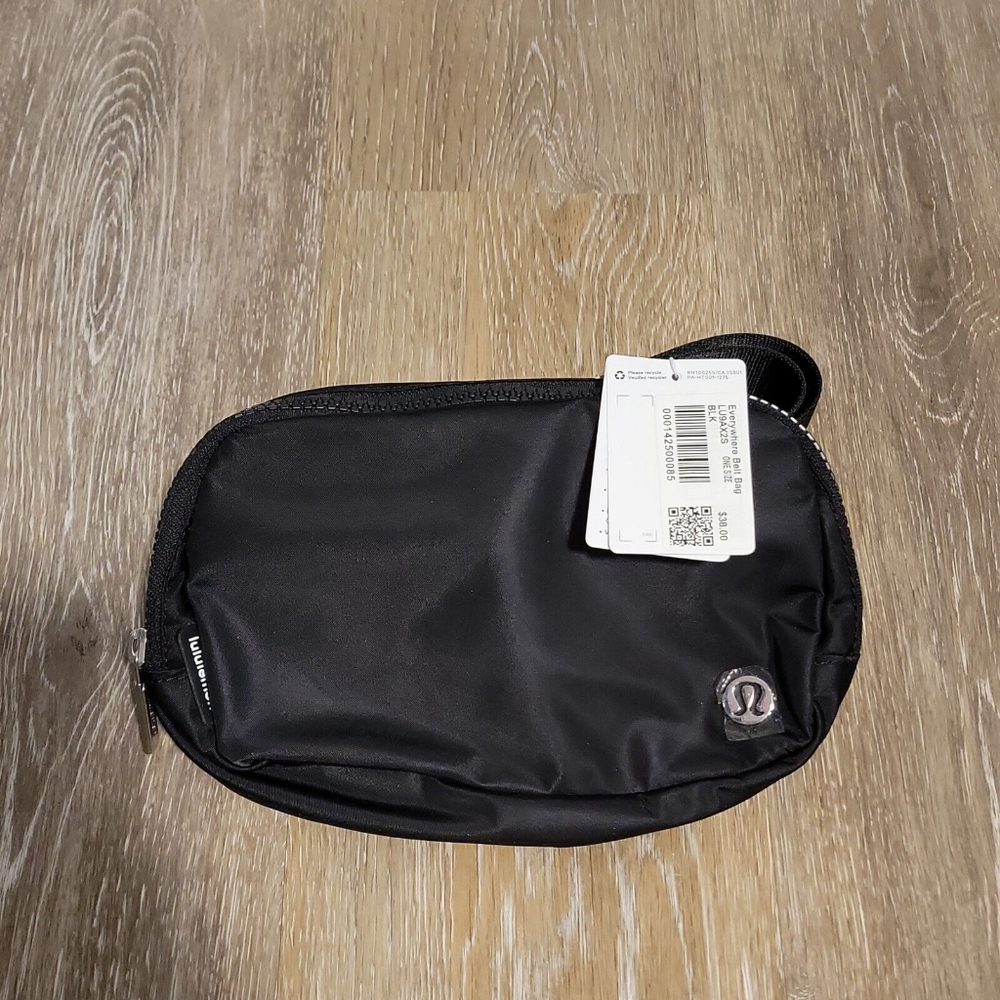 Brand New Lululemon 1L Everywhere Belt Bag Crossbody bag